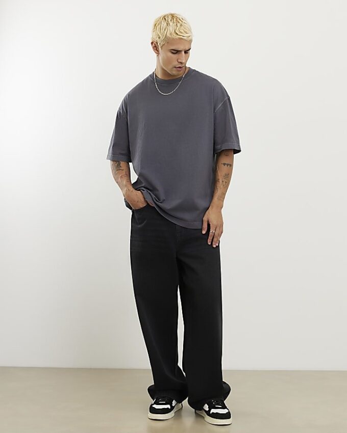 Svart oversized-passformad tvättad T-shirt