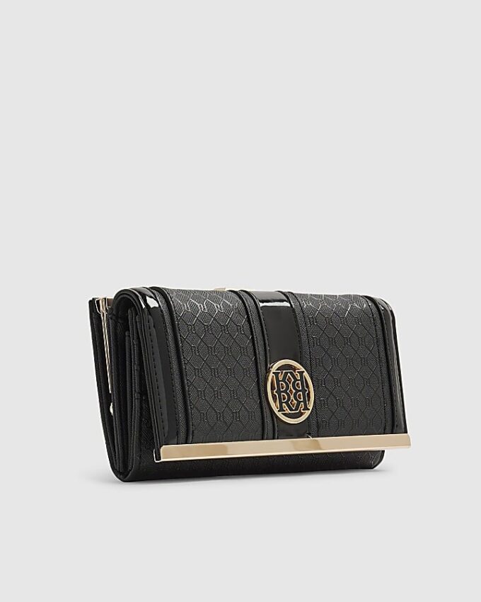 Svart plånbok med paneler och monogram och klämstängning