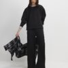 Svart premium joggingbyxa med vida ben