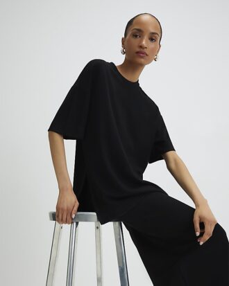 Svart premium-T-shirt i oversize-modell
