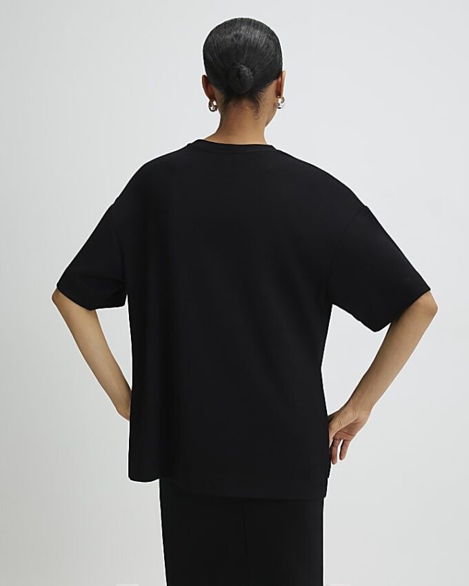 Svart premium-T-shirt i oversize-modell
