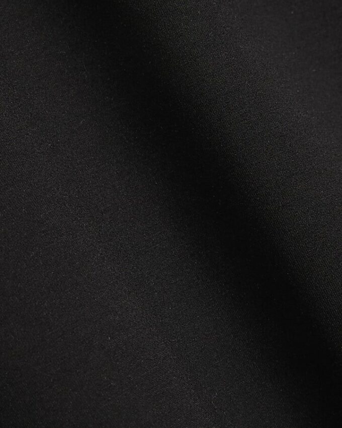 Svart premium-T-shirt med korta ärmar och boxig passform