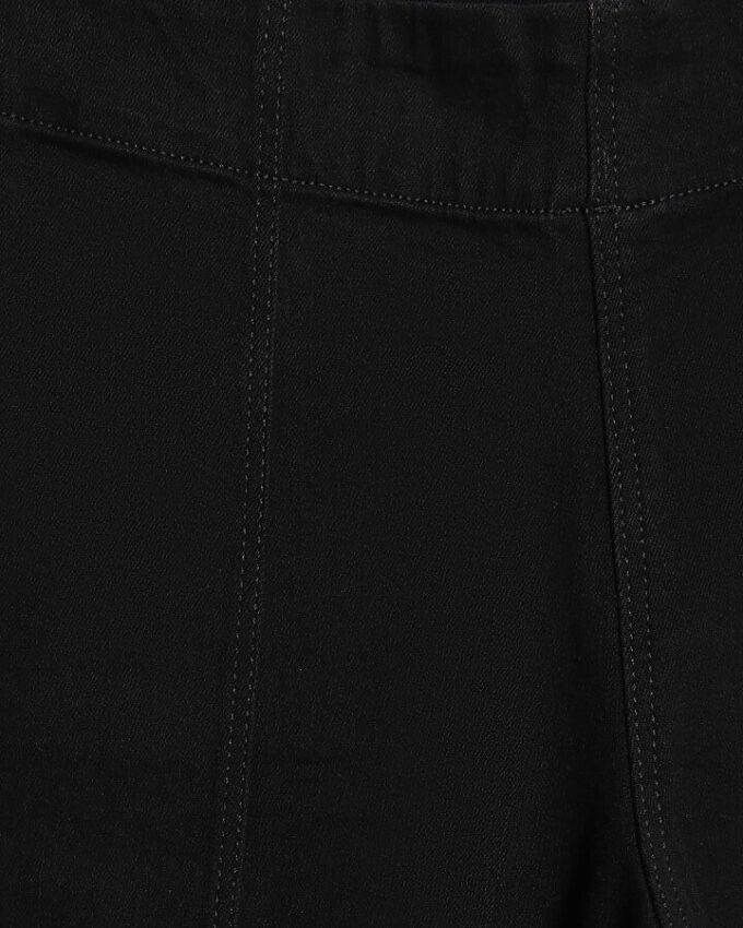 Svart Pull-On Sculpt Palazzo Jeans Svart Pull-On Sculpt Palazzo Jeans