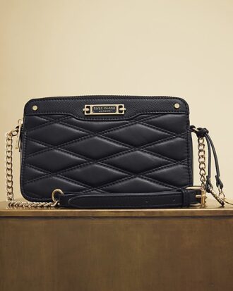 Svart quiltad crossbody-väska i konstläder