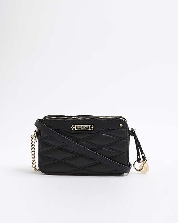 Svart quiltad crossbody-väska i konstläder