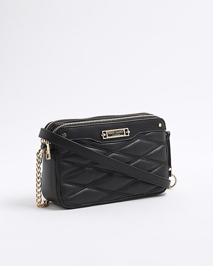 Svart quiltad crossbody-väska i konstläder