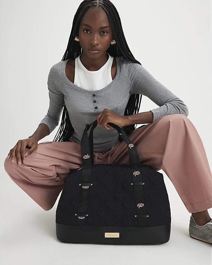 Svart quiltad Holdall-väska med hjärtmönster