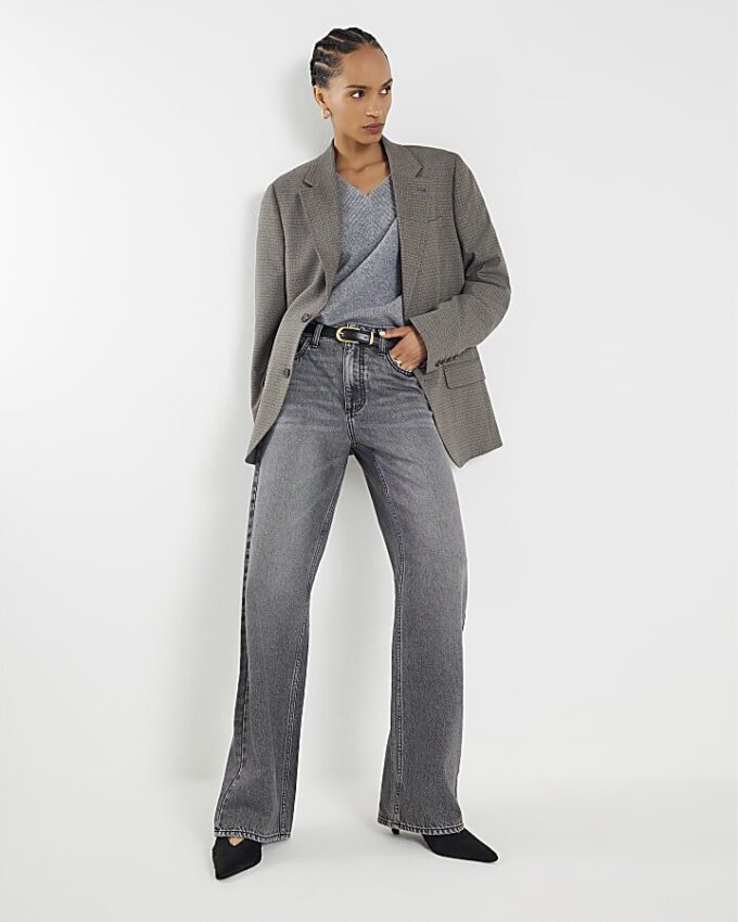 Svart Relaxed Straight Jeans
