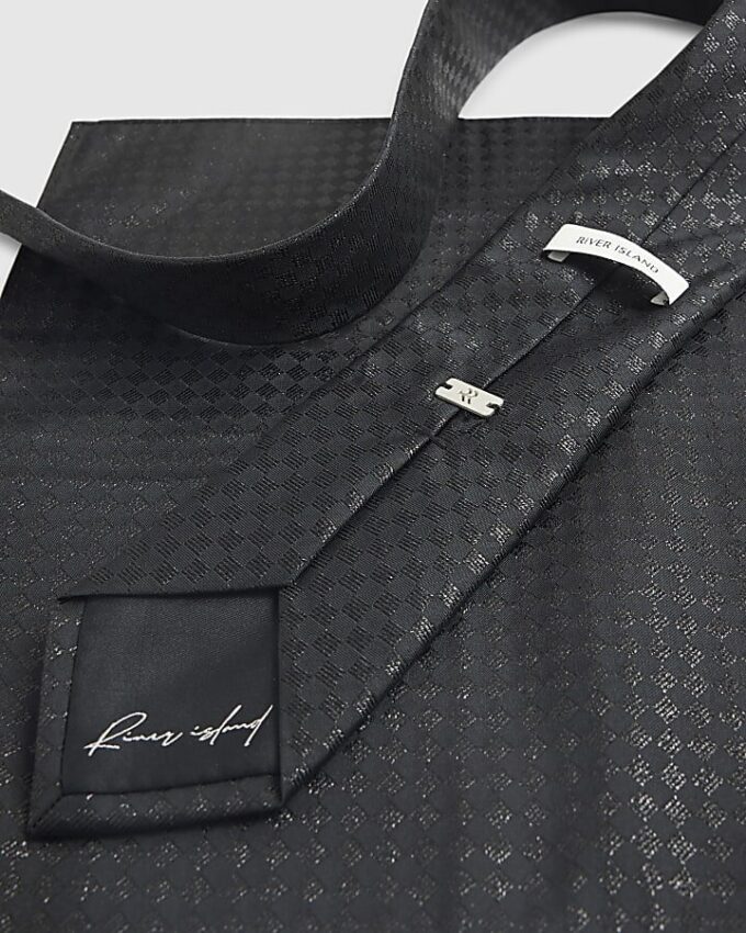 Svart rutmönstrat slips-set