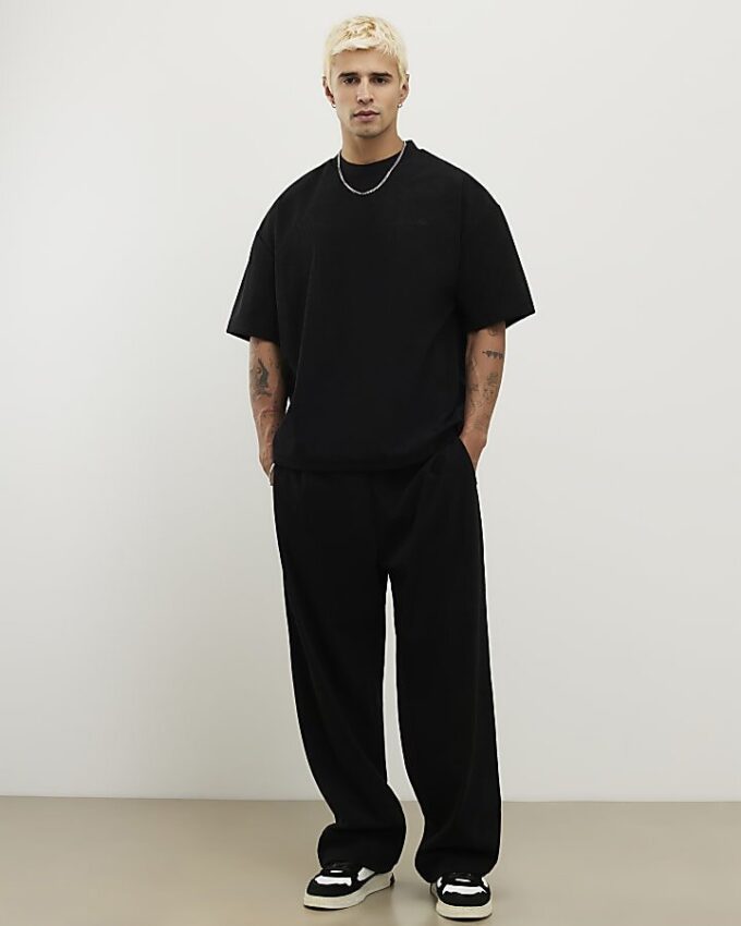 Svart Sanctuaire-T-shirt i regular fit med corduroy