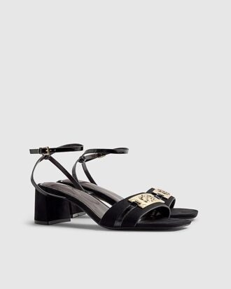 Svart sandal med blockklack