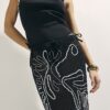 Svart sarong med broderad palm