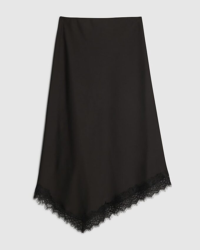 Svart satin asymmetrisk midikjol med spetsar