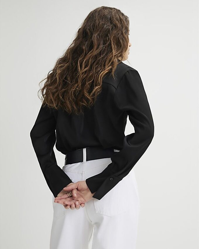 Svart satin långärmad slim fit-skjorta