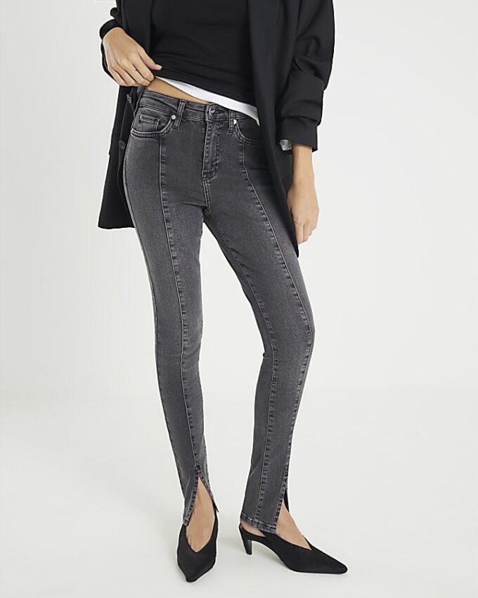 Svart skinny jeans med sömdetaljer Svart skinny jeans med sömdetaljer