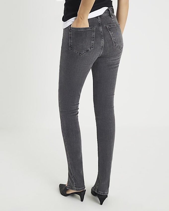 Svart skinny jeans med sömdetaljer Svart skinny jeans med sömdetaljer