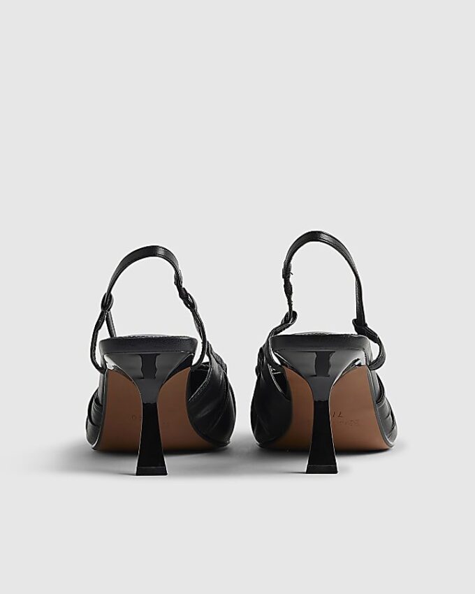 Svart skrynklade pumps med rosett