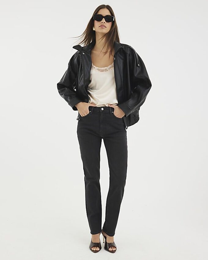 Svart slim fit-jeans med hög midja och ankellängd