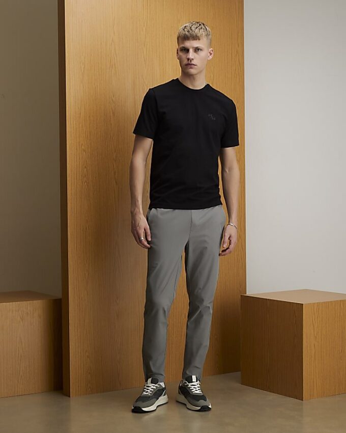 Svart slim fit RXR-T-shirt