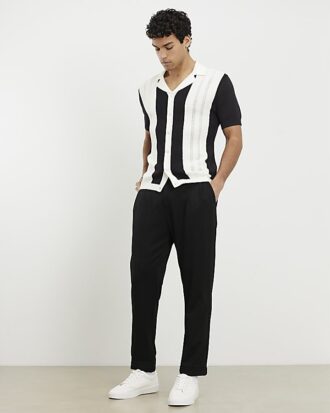 Svart slim fit-skjorta med färgblock