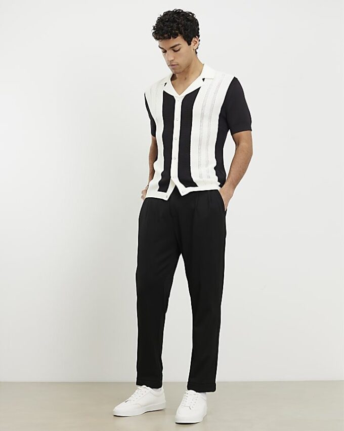 Svart slim fit-skjorta med färgblock