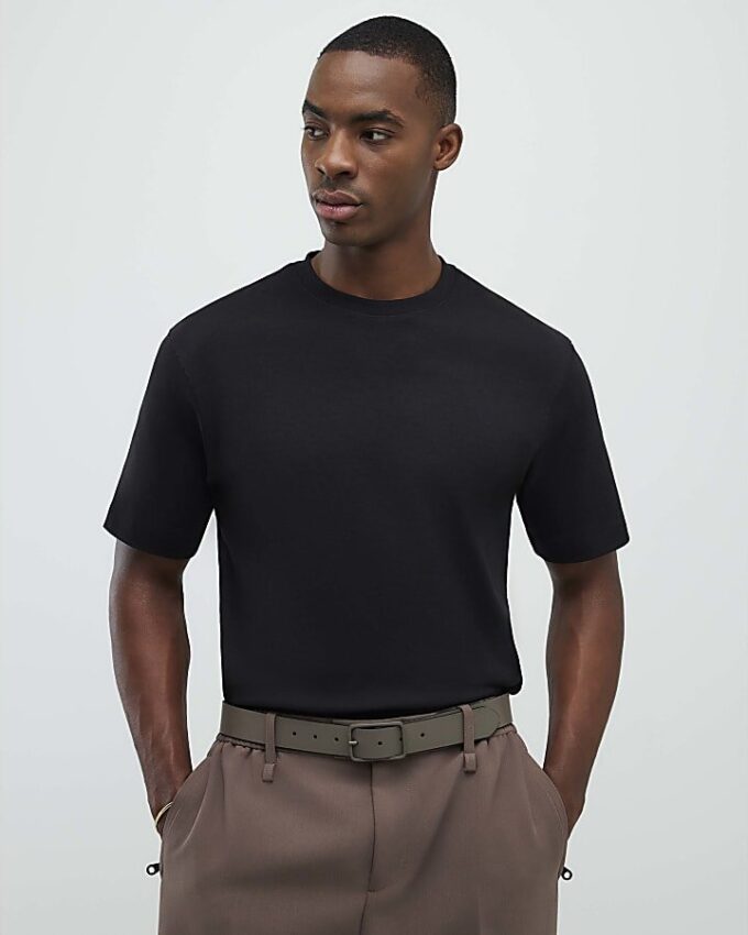Svart slim fit-T-shirt