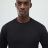 Svart slim fit-T-shirt
