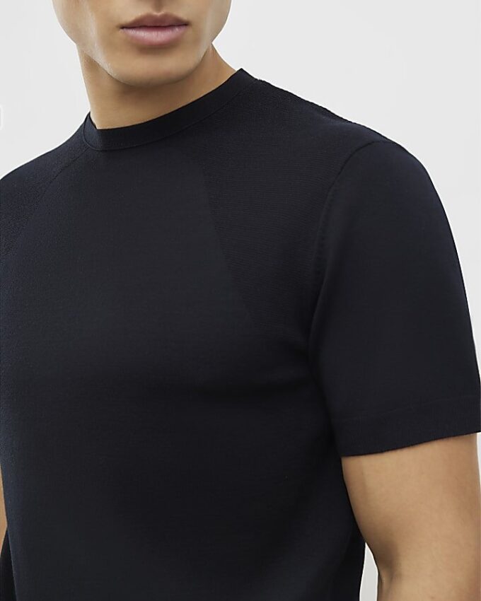 Svart slim fit-T-shirt