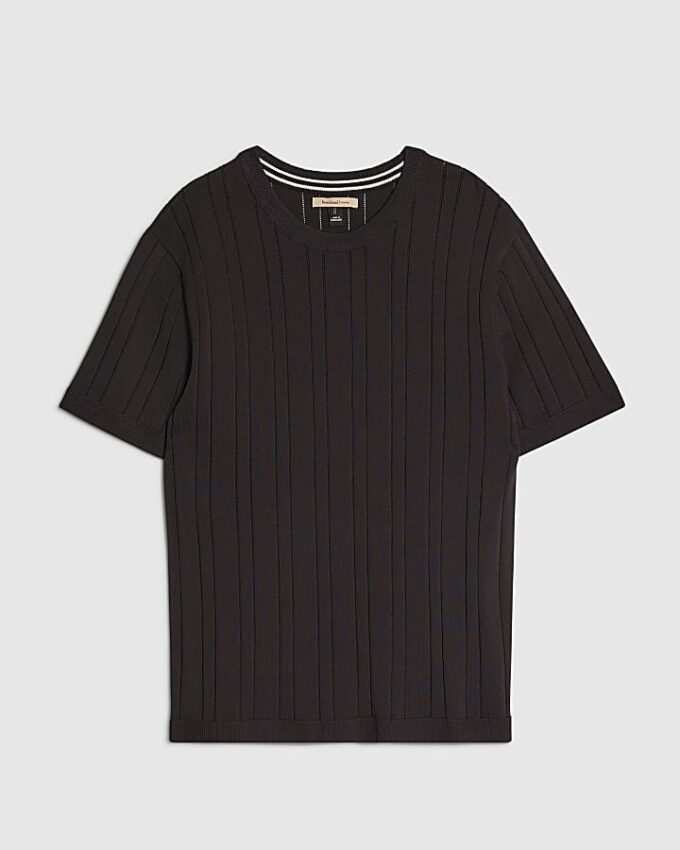 Svart slim fit-T-shirt med ribbade kanter
