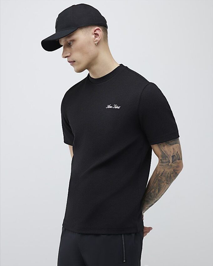 Svart Slim Fit Textured Ame Saint T-shirt