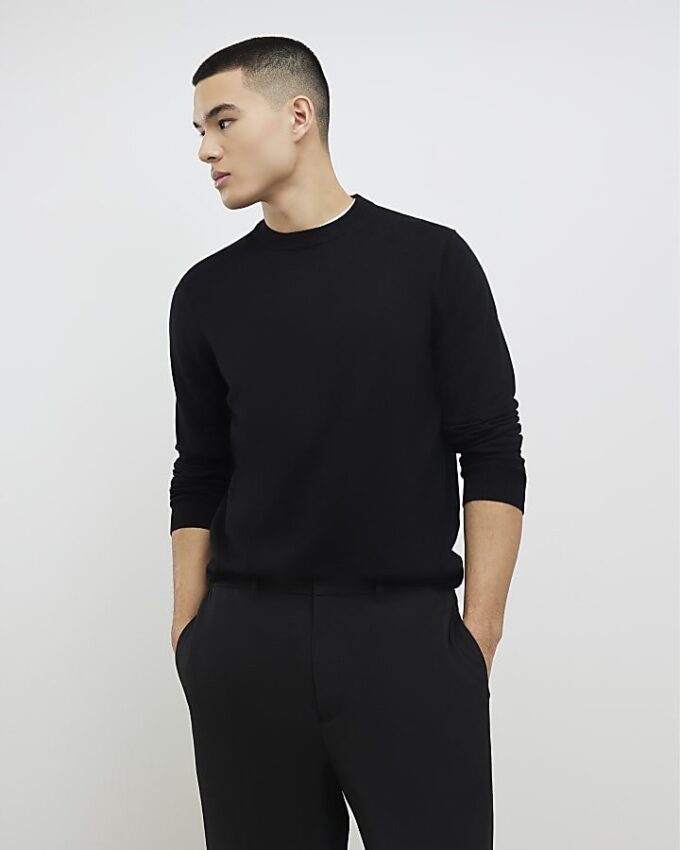 Svart slim fit-tröja