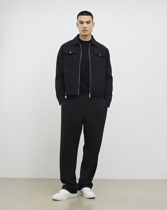 Svart slim fit-tröja