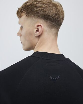 svart slim fit trja i nylonhybrid 2 330x413 - Svart slim fit-tr&ouml;ja i nylonhybrid