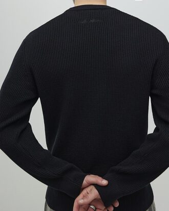 Svart slim fit-tröja i våffelstickat