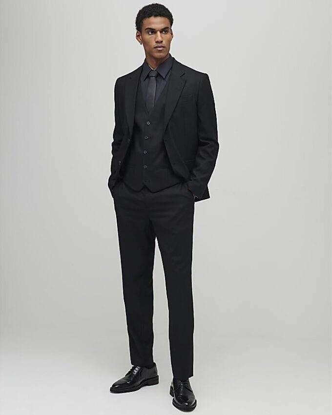 Svart slim fit-väst