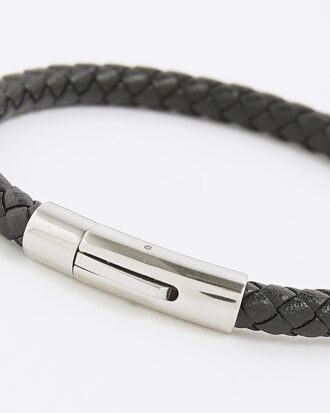 Svart smalt läderarmband Svart smalt läderarmband