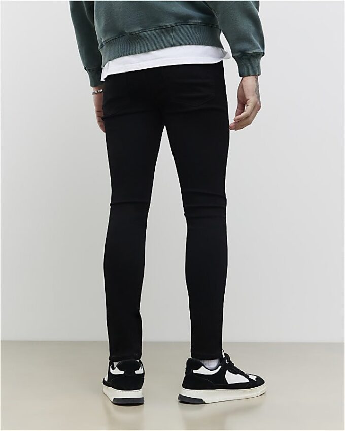Svart spray-on-jeans