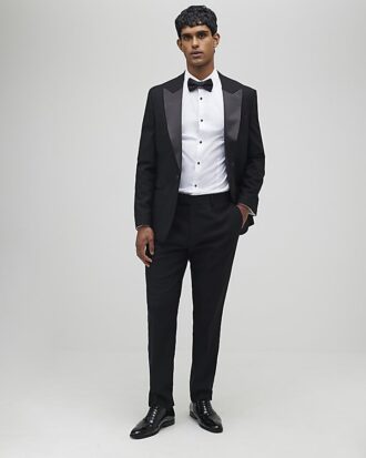 Svart stretchig slim fit-smokingbyxa Svart stretchig slim fit-smokingbyxa