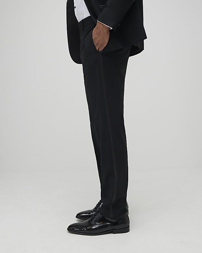 Svart stretchig slim fit-smokingbyxa