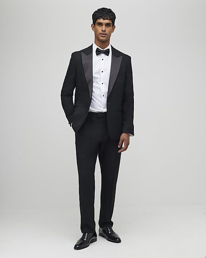 Svart stretchig slim fit smokingjacka