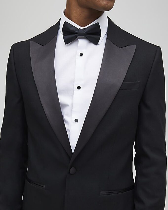 Svart stretchig slim fit smokingjacka
