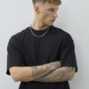 Svart T-shirt i oversized-modell
