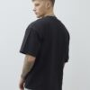 Svart T-shirt i oversized-modell