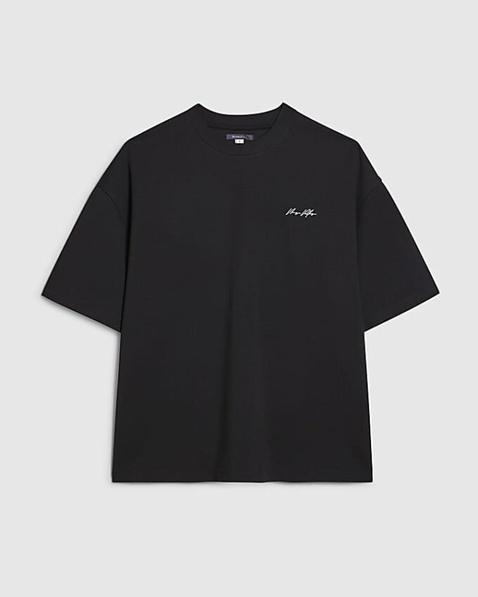 Svart T-shirt i oversized-modell