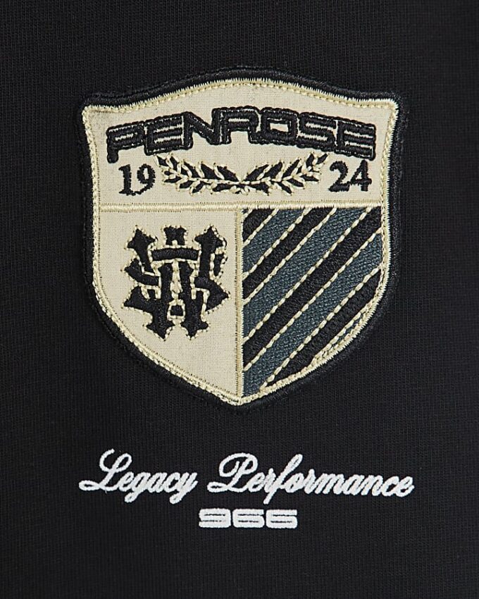Svart T-shirt med normal passform och Penrose-vapen