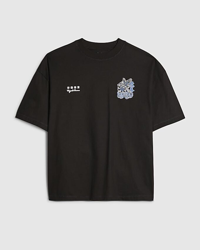 Svart T-shirt med oversized passform och Kazaki Crane-tryck