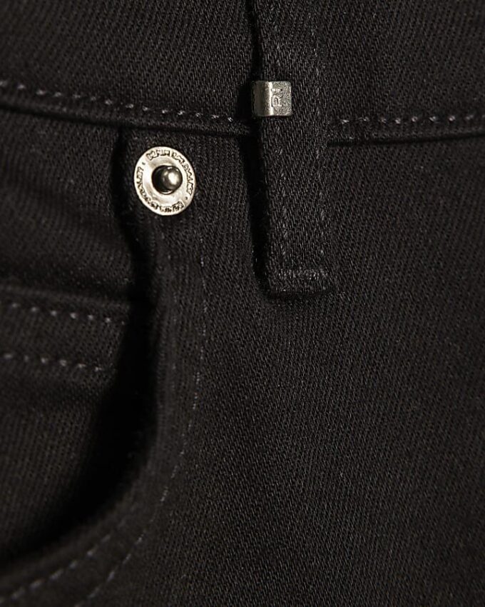 Svart tapered fit-jeans