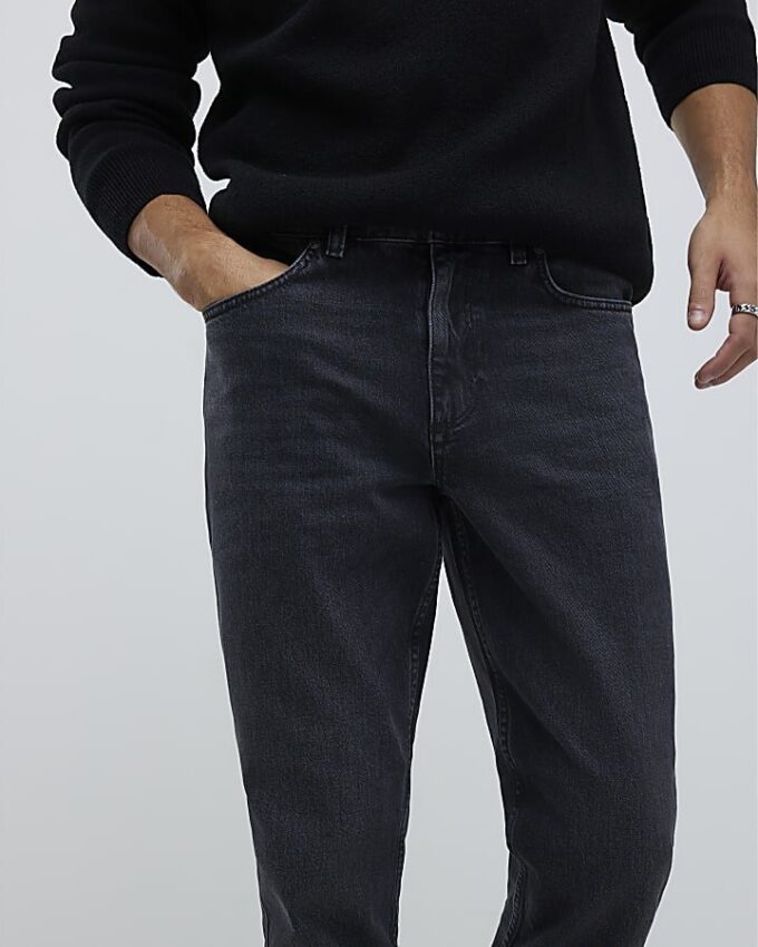 Svart tapered fit-tvättad jeans