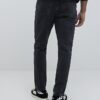 Svart tapered fit-tvättad jeans