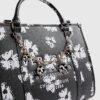 Svart totebag med daisy chain